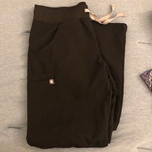 Figs Small (petite) black Cargo Scrub pants